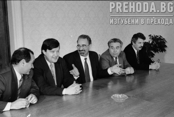 Президентът Жельо Желев се среща с представители на СДС и Народен съюз
