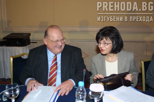 Шератон - съвещание ръководено от Миглена Кунева и Жан Люк