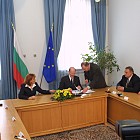 Премиерът Сакскобурготски се среща с работодатели и профсъюзи