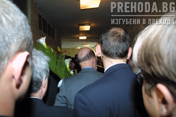 Премиерът Сакскобурготски се среща със студенти