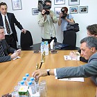 СДС-генерал Брус Джаксън се среща с Надежда Михайлова и Иван Костов