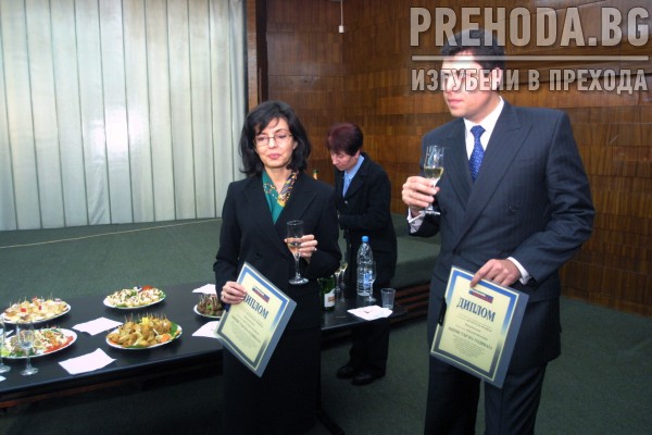 Министрите М. Велчев и Кунева - наградени за министри на годината