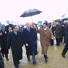 Премиерът Сакскобурготски и Министър Ковачев правят първа копка на новото летище