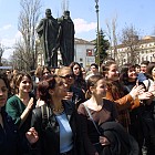 Протест на студенти против отнемането на безплатните карти за градския транспорт