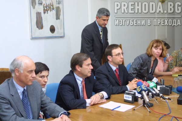 Министър Василев и представителят на Международна банка-Андрю Виоркинг-разговори