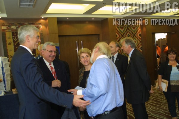 Бизнес форум България-Германия- среща на Царя с Шрьодер 2004.8