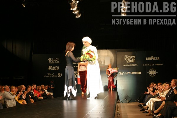 Модно ревю на Жени Живкова - Царицата 2004.9