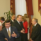 Президентство-Първанов връчва орден н 2004.10