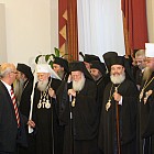 Президентът Първанов връчва орден на Патриарх Максим 2004.11