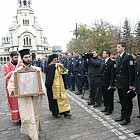 Паметникът на незнайния воин -  празник на полицията 2004.11