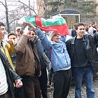 Протест на пенсионери и студенти пред общината за картите за транспорт 2004.2