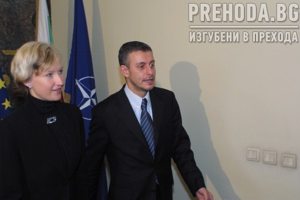 Среща между Соломон аПаси и естонския външен министър  2004.3