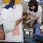 Клиника на МВР - Бойко Борисов дарява кръв 2004.3