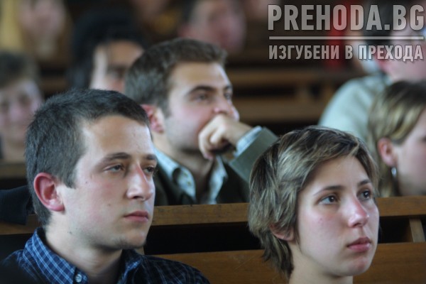 Иван Костов -лекция пред студенти от Висшия икономически институт 2004.4