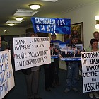 СОС -среща с районните кметове-протест 2004.6